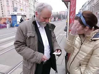 ლედიბოი ბუპ ფროტაჟი და ბლოუჯობი